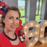 Jayne Darling - Vintage Singer